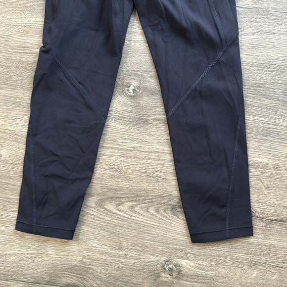 NWT Athleta Girl High Rise Stash Your Treasures Capri Tight Navy Size Large/12 - Picture 8 of 15